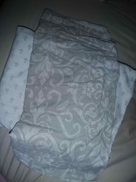 Photo of free Single duvet x 1 pillow case (South Tottenham N15) #1