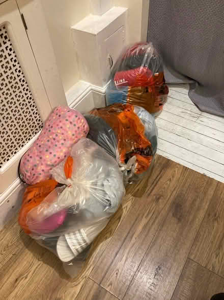 Photo of free Girls clothes (SW11 Battersea) #1