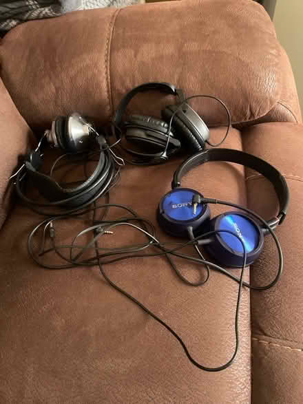 Photo of free Wired Headphones (RH5) #1