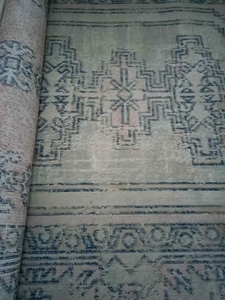 Photo of free Rug (Kingsholm GL1) #2