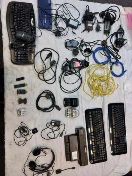 Photo of free Computer Accessories (Sagar Holme) #1