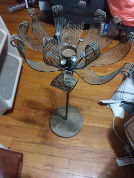 Photo of free Cute metal flower candle holder (Jamaica new york) #1