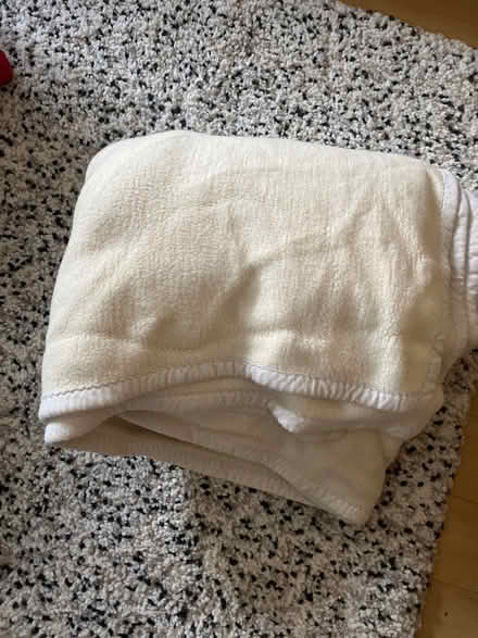 Photo of free Soft beige blanket (Islington N1) #1