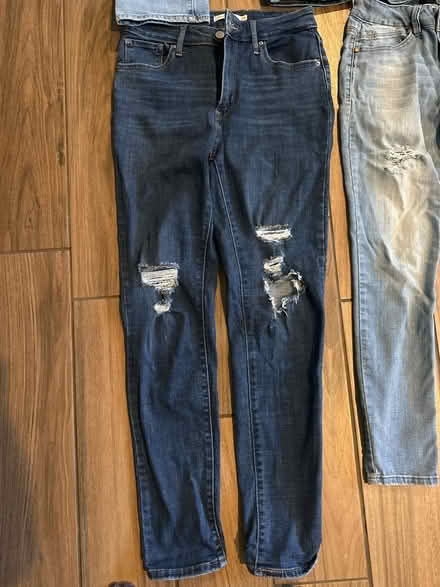 Photo of free Women’s size 6/8 (28/29) jeans (Southwest norman) #2