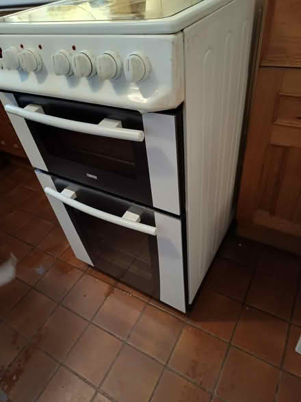 Photo of free Zanussi Electric Cooker (TN27) #4