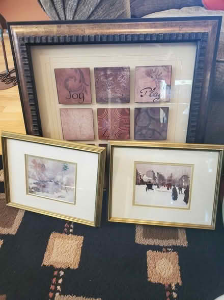 Photo of free Vase & Pictures (Harleysville PA) #1