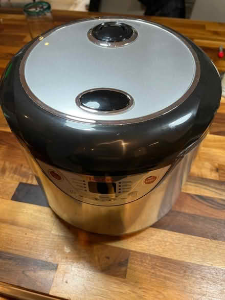 Photo of free Tefal 8 in 1 cooker (Brixton Hill SW2) #1