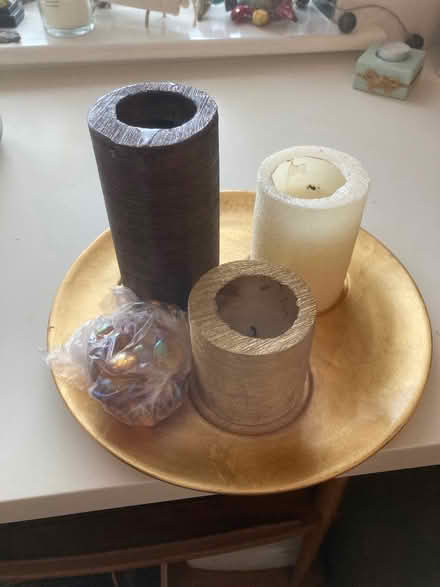 Photo of free Candles and decorative plate (Warrington WA4) #1