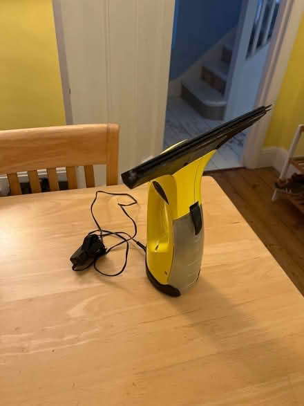 Photo of free Karcher water vacuum (broken) (West Worthing BN13) #1