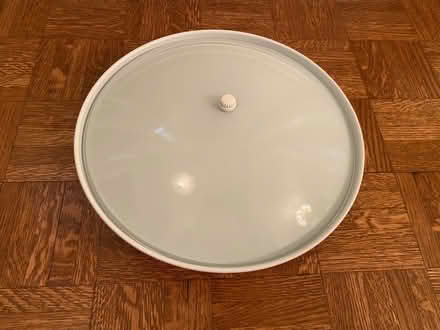 Photo of free Ceiling light circa 1970s (Dunwoody) #1