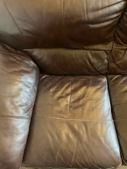 Photo of free 2 Seater Brown Leather Sofa (Woughton on the Green MK6) #4