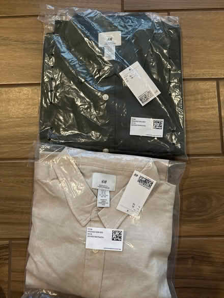 Photo of free Men’s XL Linen button downs (Southwest norman) #1