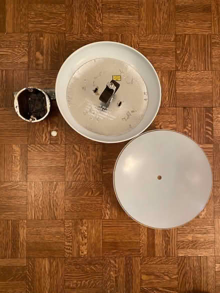 Photo of free Ceiling light circa 1970s (Dunwoody) #3