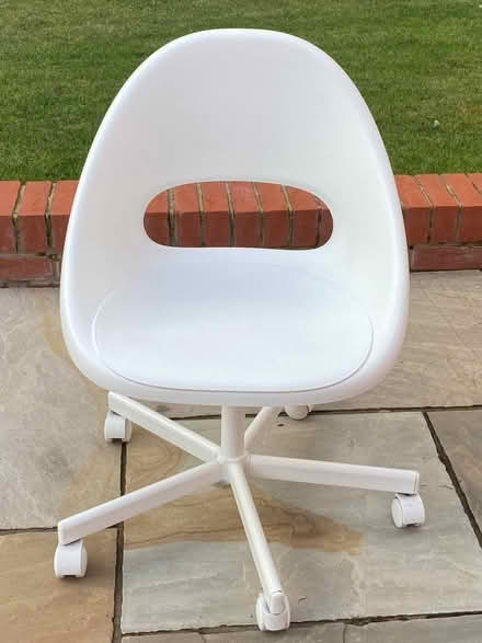 Photo of free Desk chair (Gaydon CV35) #1