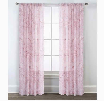 Photo of free Pink n white sheer curtain panels (Jamaica new york) #2