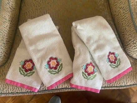 Photo of free Flower Hand Towels (North Hollywood CA) #1