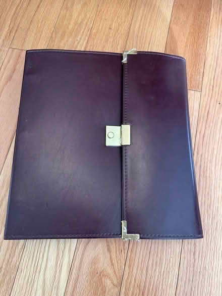 Photo of free Cambridge leather binder (Pentagon City) #1
