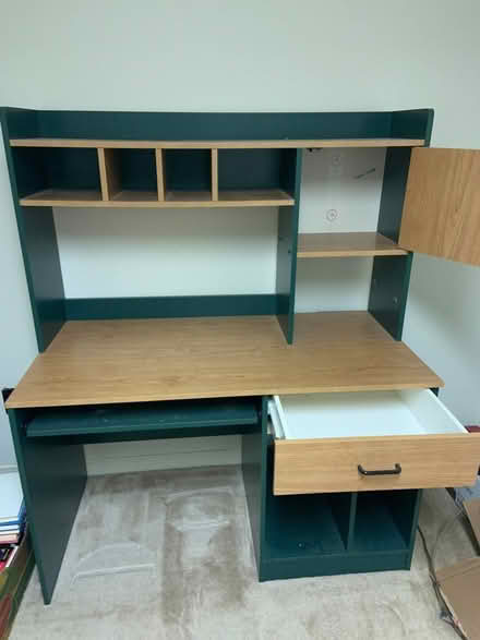 Photo of free Office Desk (North York) #1