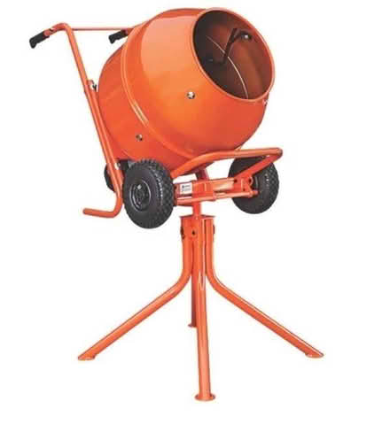 Photo of Cement mixer (Heathrow) #1