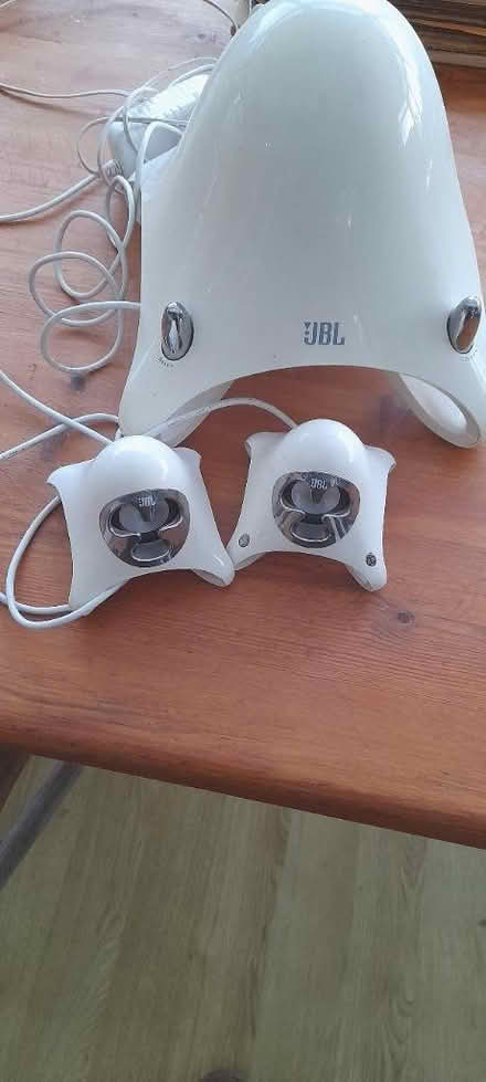 Photo of free Jbl speakers need attention (CT5) #1
