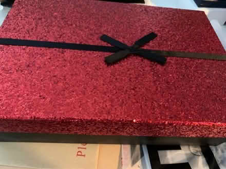 Photo of free Black & Red Glittery Gift Box (Monkmoor SY2) #1