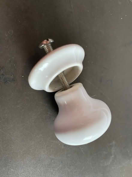 Photo of free Twelve White Porcelain Cupboard/Drawer Knobs (Wantage OX12) #2