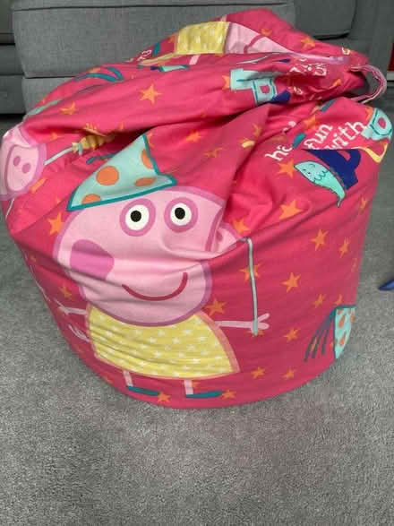 Photo of free Peppa Pig bean bag (Hailsham BN27) #1