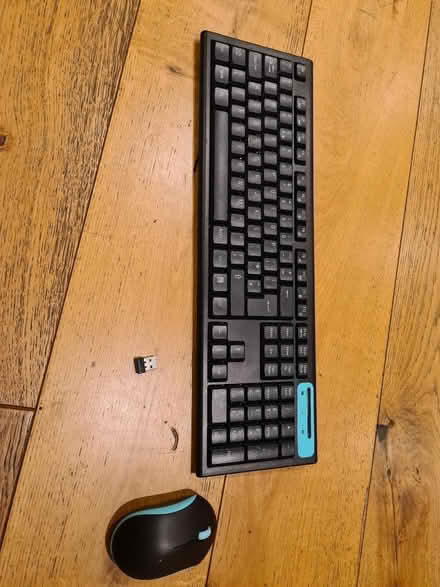 Photo of free Wireless keyboard and mouse (Northchurch HP4) #1