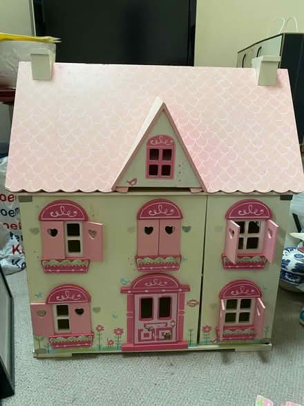 Photo of free Dolls house (N6) #1
