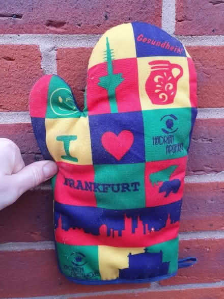Photo of free Oven mitt (West Malling, ME19) #1