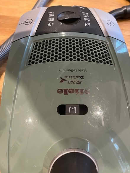 Photo of free Miele vacuum cleaner (needs repair) (London Fields E8) #1