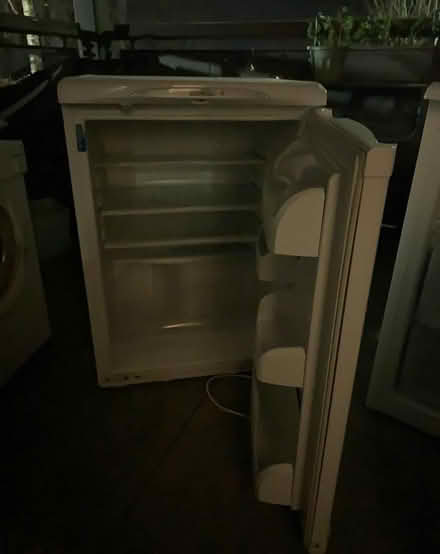 Photo of free Fridge and freezer (Broomgrove TN34) #1