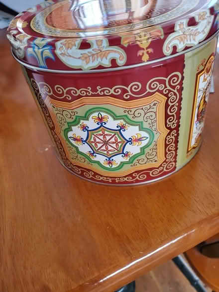 Photo of free Empty cookie tins (NE Carlisle and Indian School) #2