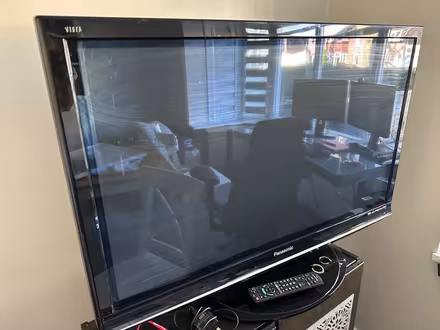 Photo of free 47โ inch Panasonic TV (Erdington, B23) #1