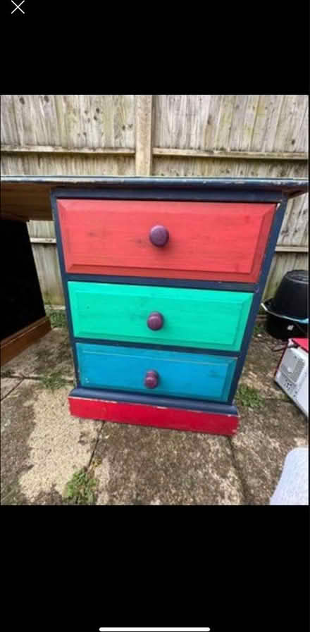 Photo of free Desk (stevenage) #1