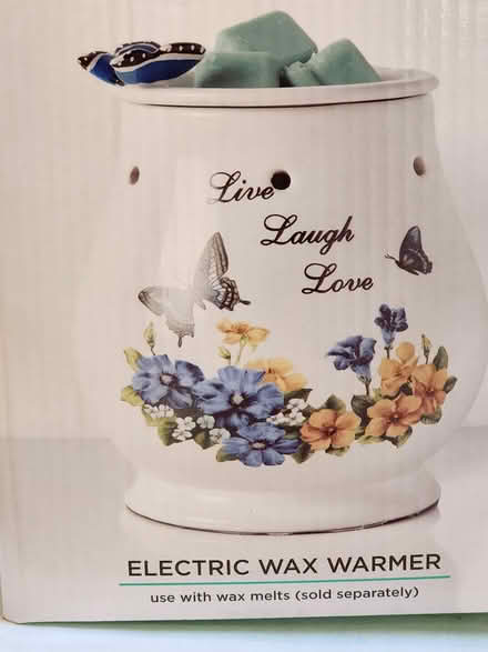 Photo of free electric wax warmer (Burlington) #1