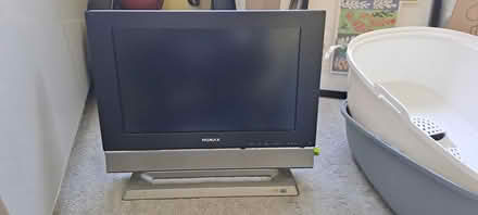 Photo of free Old tv 17 inch (Southfields SW19) #1