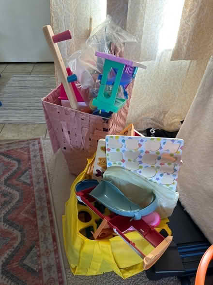 Photo of free Very good condition toys (West San José) #1