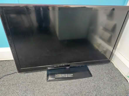 Photo of free LG 46" TV with remote. SPARES OR REPAIR (Sagar Holme) #2