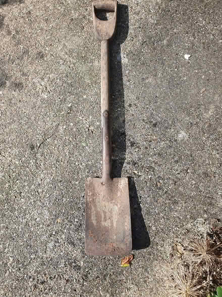 Photo of free small shovel (Maidstone ME14) #1