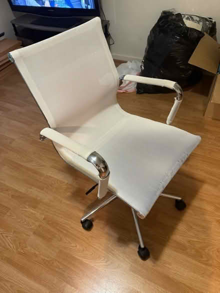 Photo of free White Canvas Office Chair (Vienna) #1