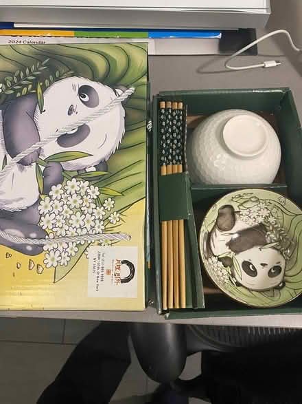 Photo of free Chinese bowl set with Pandas (Upper West Side.) #1