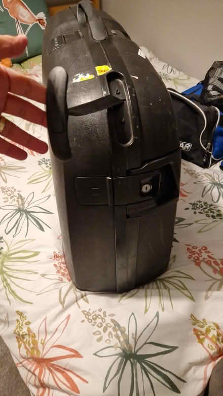 Photo of free Large Samsonite Hard Shell Suitcase (Kidlington OX5) #3