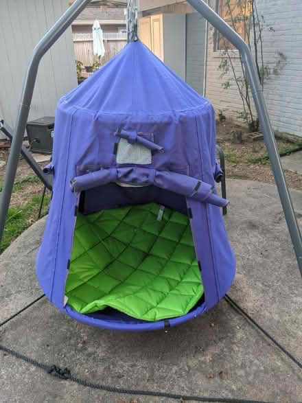 Photo of free Kids swing (77004) #1