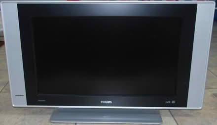 Photo of free Philips 26 inch Flat Screen TV with Remote Controller (Gamblesby CA10) #4