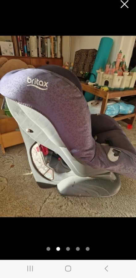 Photo of free Britax car seat (BN2) #2