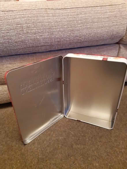 Photo of free Shortbread tin (Leyland PR25) #2