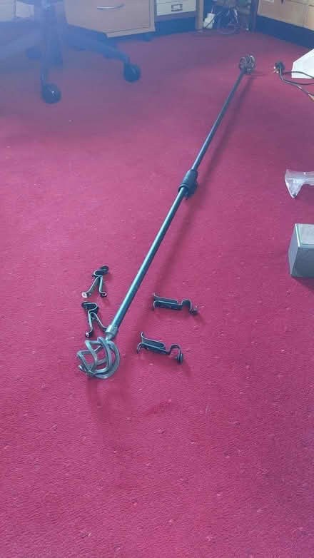Photo of free curtain rail (Greaves LA1) #1