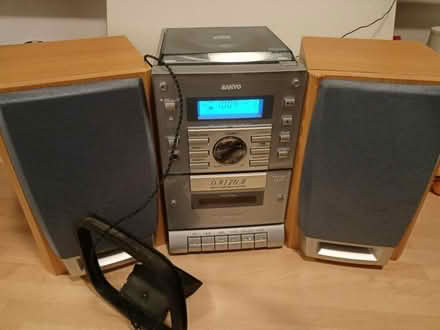 Photo of free Sanyo mini-music centre (Chesham HP5) #2