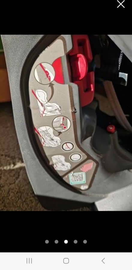Photo of free Britax car seat (BN2) #3